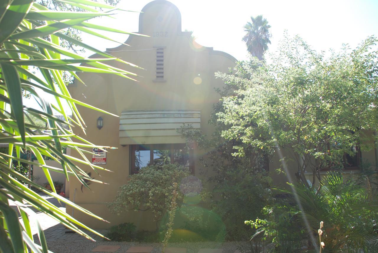 86 On Langenhoven Bed & Breakfast 奥茨胡恩 外观 照片