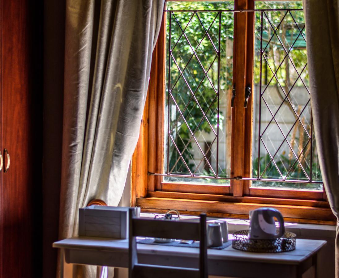 86 On Langenhoven Bed & Breakfast 奥茨胡恩 外观 照片